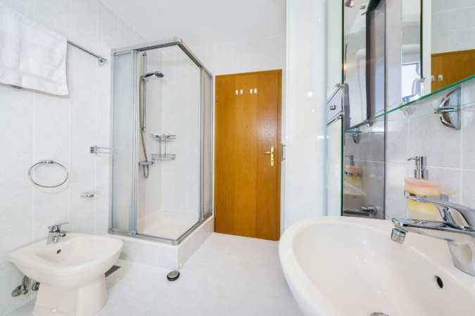 Sunshine, Obiteljski apartmani Zadar, s pogledom na more Zadar