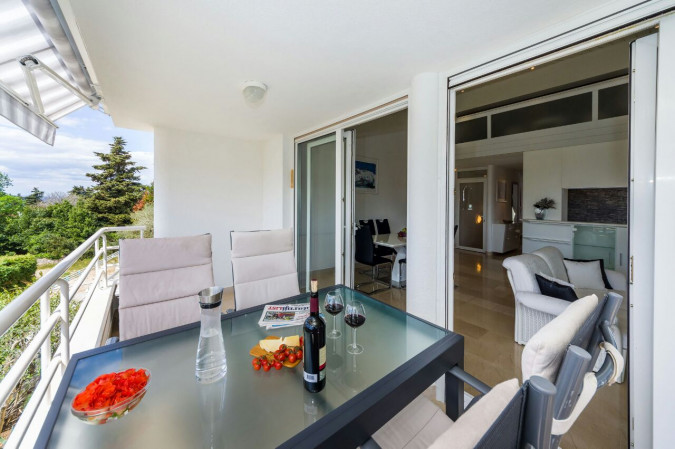 Sunshine, Obiteljski apartmani Zadar, s pogledom na more Zadar